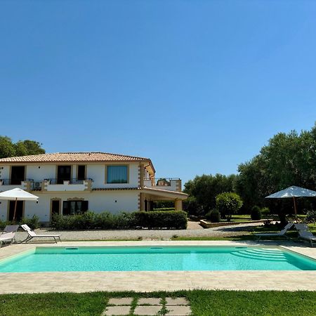 Relais Ruggiero Bed & Breakfast Le Castella  Exterior photo
